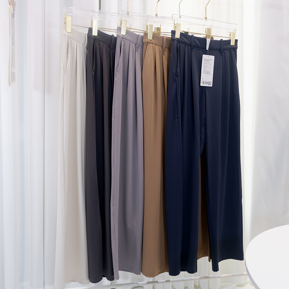 Pocketed suit pants with pleat - مراجعة Winter Clothing Pants وسعره