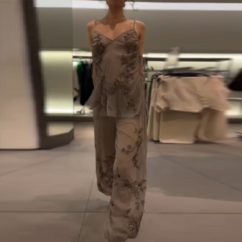 2026 New Women Grey Two-piece  - مراجعة Winter Clothing Matching وسعره
